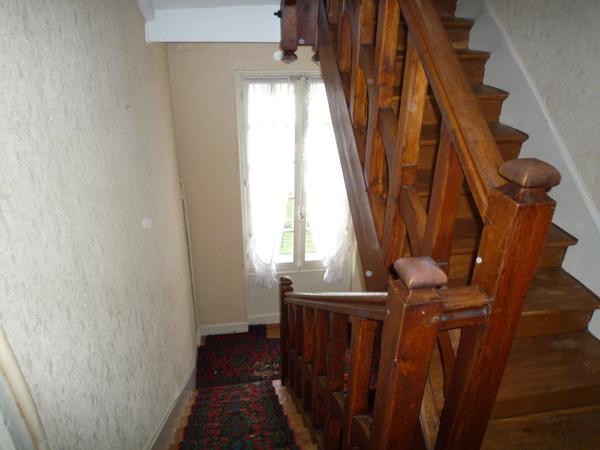 Maison à vendre 10 pièces CHATEAU THIERRY (02)