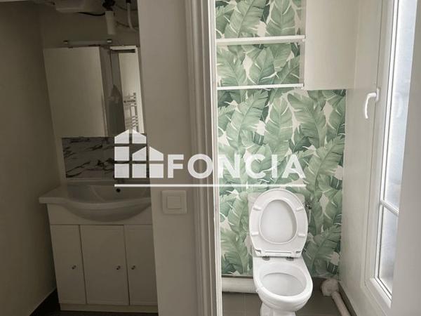 Location Appartement 3 pièces 75.14 m² - 8 RUE DE VALENCIENNES Paris 75010