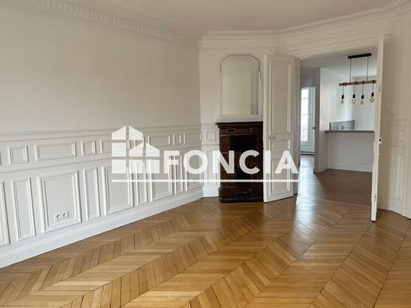 Location Appartement 3 pièces 75.14 m² - 8 RUE DE VALENCIENNES Paris 75010