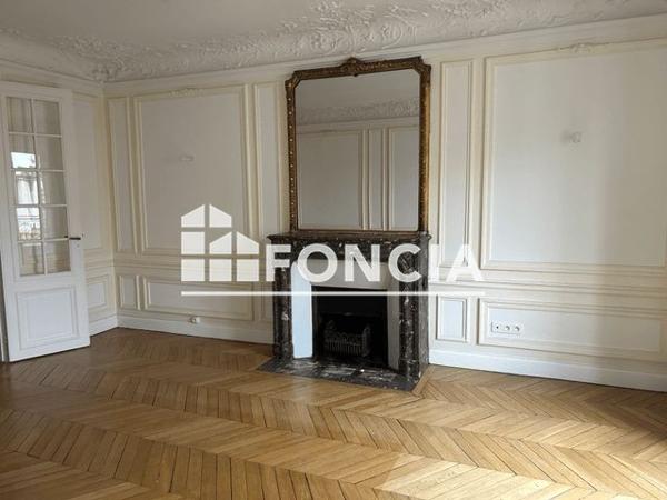 Location Appartement 3 pièces 75.14 m² - 8 RUE DE VALENCIENNES Paris 75010