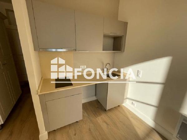 Location Studio 26.35 m² - 8 RUE PETRAMALE Avignon 84000