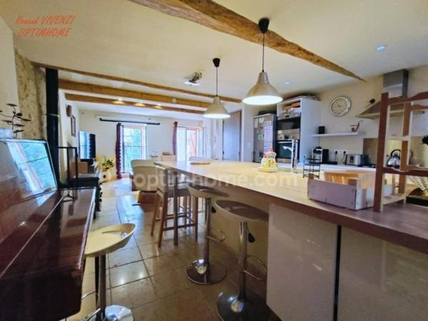 Maison composée de 2 logements, à PRADES