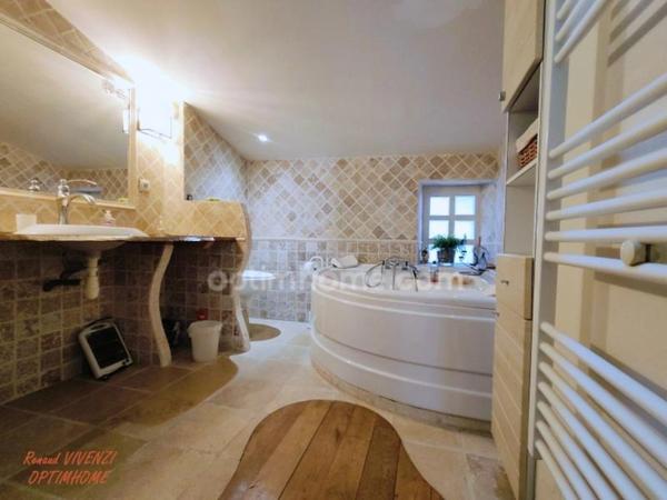 Maison composée de 2 logements, à PRADES