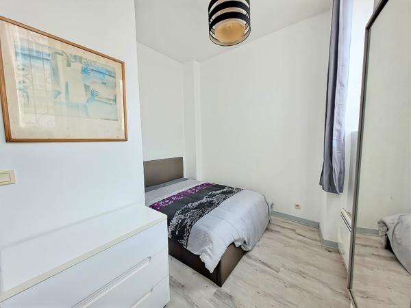 La Rochelle (17000) LA ROCHELLE 2 PIECES 30 M² CENTRE VILLE