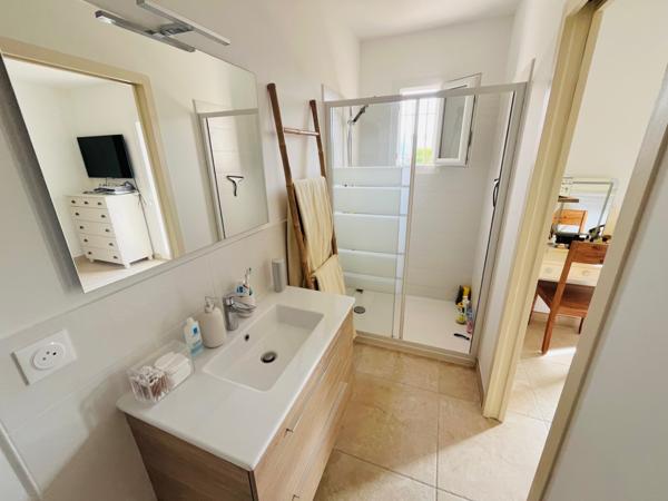 Apt (84400) Villa contemporaine de plain-pied avec vue panoramique exceptionnelle Apt (84400)