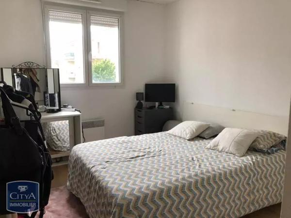 Appartement à louer 2 pièces 48.77m²