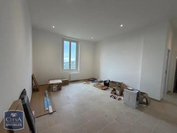 Appartement à louer 3 pièces 74.77m²