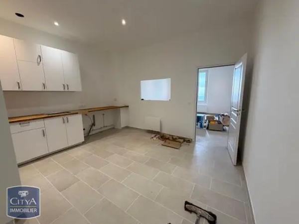 Appartement à louer 3 pièces 74.77m²