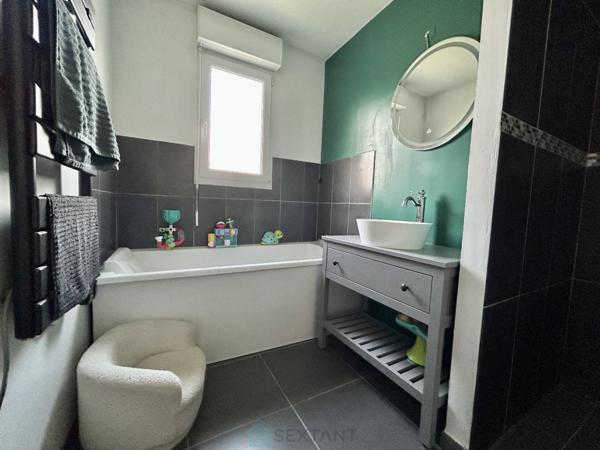 JOLI PLAIN-PIED INDIVIDUEL  MODERNE SUR SECTEUR PRISE  BEAUMONT