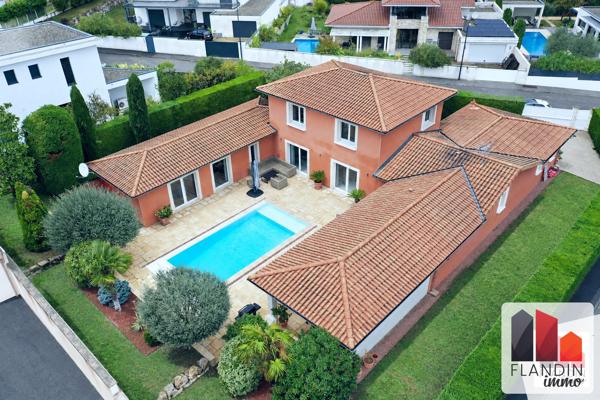 Villa à vendre, 6 pièces - Charly 69390
