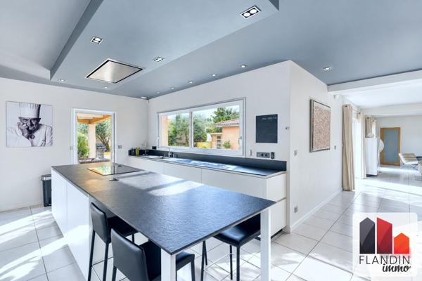 Villa à vendre, 6 pièces - Charly 69390