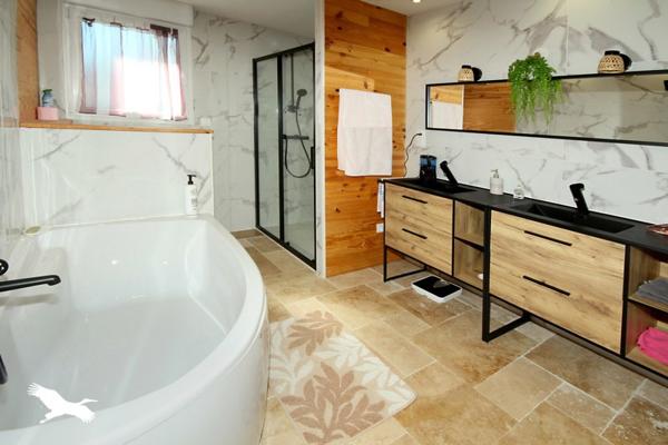 Maison à vendre 317 700 € Montpon-Ménestérol 6 p 188 m² DPE B