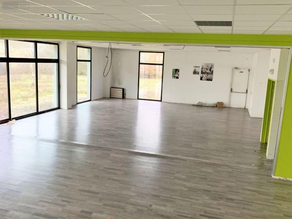 Local Professionnel et commercial à vendre à Châteaudun dans l'Eure-et-Loir (28200), ref : RCS/705