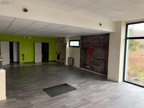 Local Professionnel et commercial à vendre à Châteaudun dans l'Eure-et-Loir (28200), ref : RCS/705