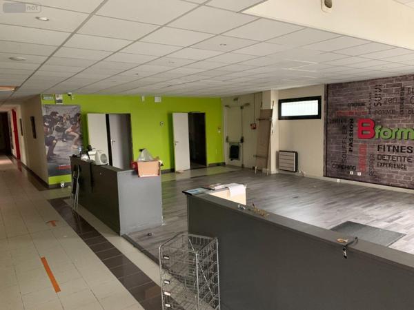 Local Professionnel et commercial à vendre à Châteaudun dans l'Eure-et-Loir (28200), ref : RCS/705