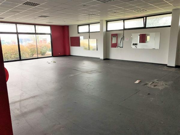 Local Professionnel et commercial à vendre à Châteaudun dans l'Eure-et-Loir (28200), ref : RCS/705