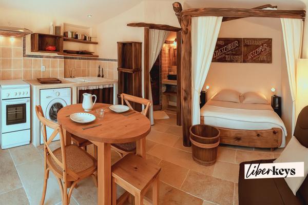 Au cœur des Gorges du Verdon – Une propriété habitée par la nature et l'accueil – 475 m² sur 3 hectares