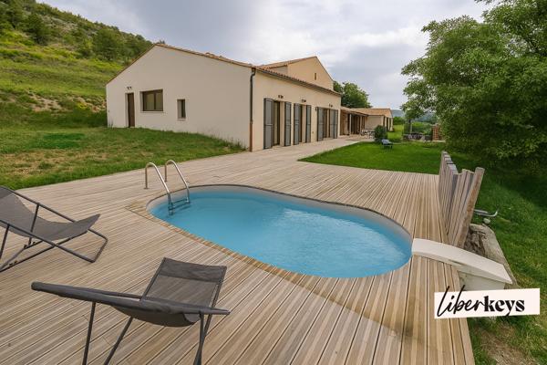 Au cœur des Gorges du Verdon – Une propriété habitée par la nature et l'accueil – 475 m² sur 3 hectares