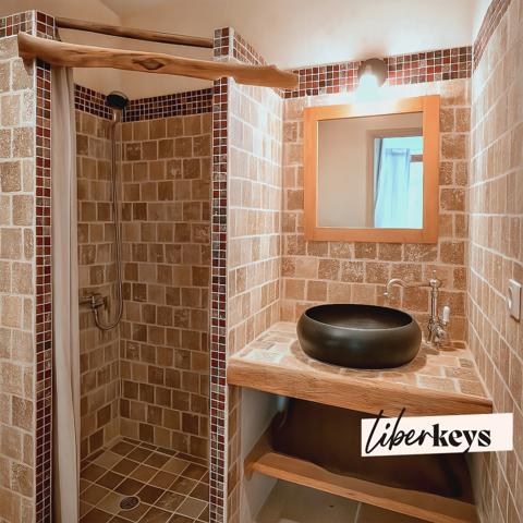 Au cœur des Gorges du Verdon – Une propriété habitée par la nature et l'accueil – 475 m² sur 3 hectares