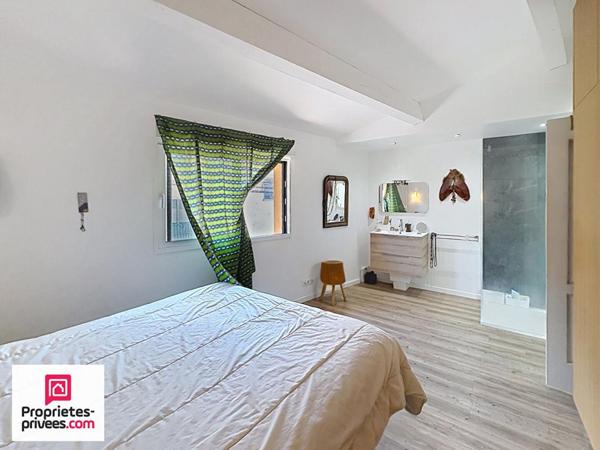 Rians Maison d'architecte récente 115 m²  sur 194 m² de terrain clos