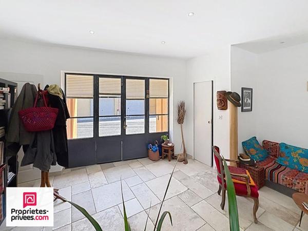 Rians Maison d'architecte récente 115 m²  sur 194 m² de terrain clos
