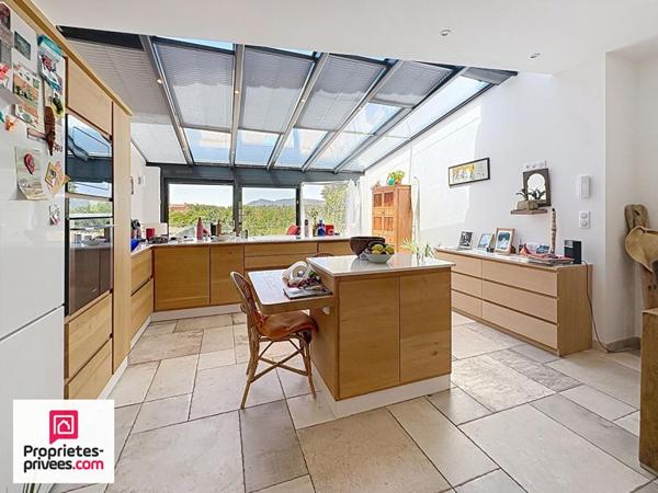 Rians Maison d'architecte récente 115 m²  sur 194 m² de terrain clos