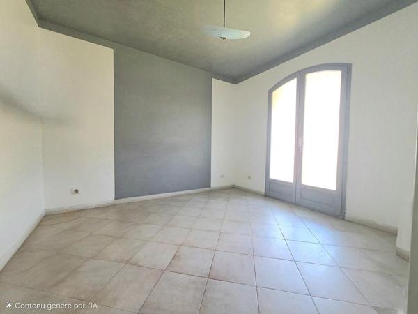Maison Six Fours Les Plages 8 pièce(s) 260 m2
