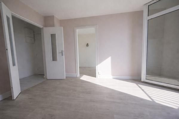 Appartement Romainville 2 pièces 40 m2 Métro Carnot