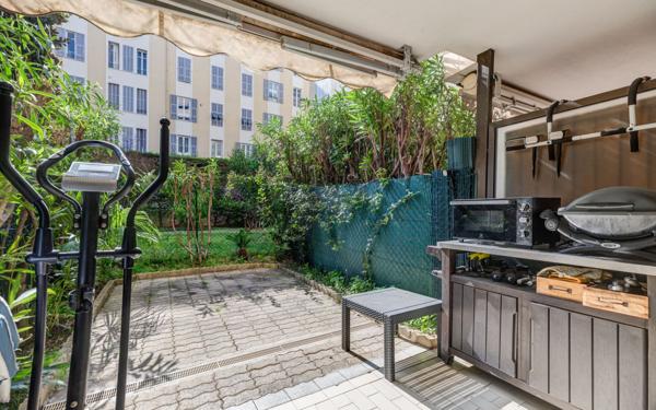 Appartement à vendre    1 pièce • 25 m2 Nice