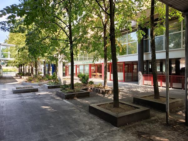 ANNEMASSE – Centre-ville – Grand T3 lumineux avec balcon et