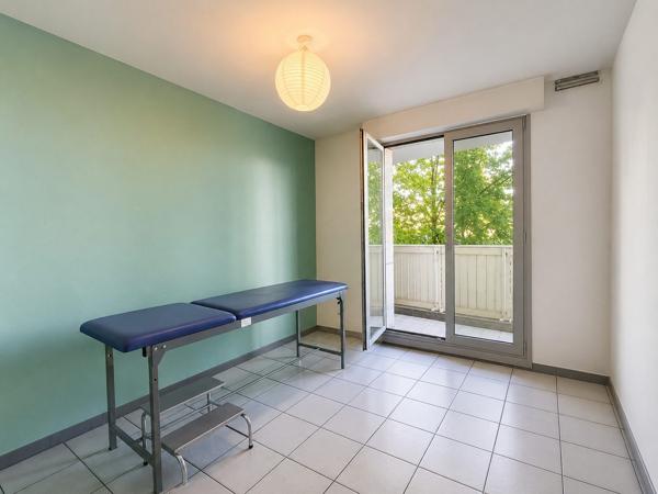 ANNEMASSE – Centre-ville – Grand T3 lumineux avec balcon et