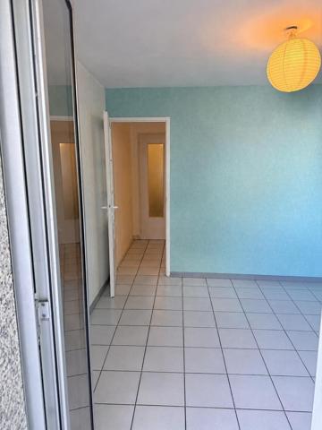 ANNEMASSE – Centre-ville – Grand T3 lumineux avec balcon et
