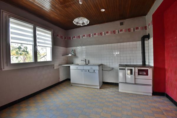 Maison à vendre 7 pièces SAINT AGREVE (07)