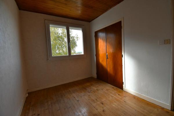 Maison à vendre 7 pièces SAINT AGREVE (07)