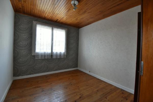 Maison à vendre 7 pièces SAINT AGREVE (07)