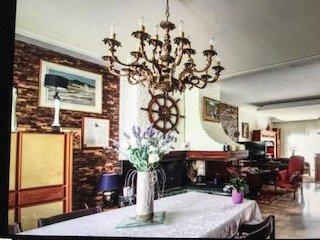 Belle construction sur Larmor