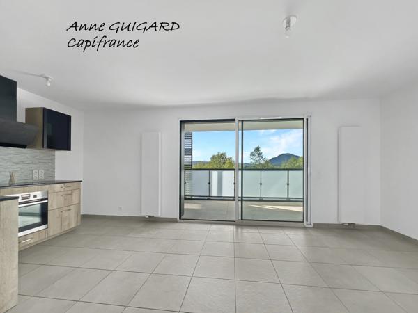 ANNECY (74) Beau 3P de 60,15m² de 2021, terrasse 12m², ouest, parking privatif