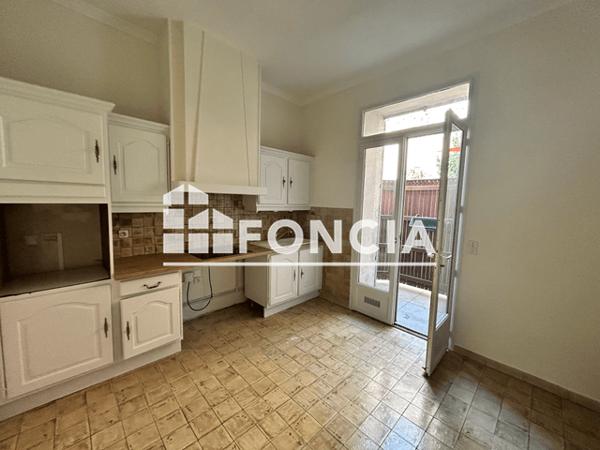 Location Appartement 3 pièces 103.19 m² - 4 RUE EMILE JAMAIS Nimes 30000