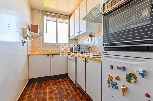 RARE 2 pièces en étage avec balcon