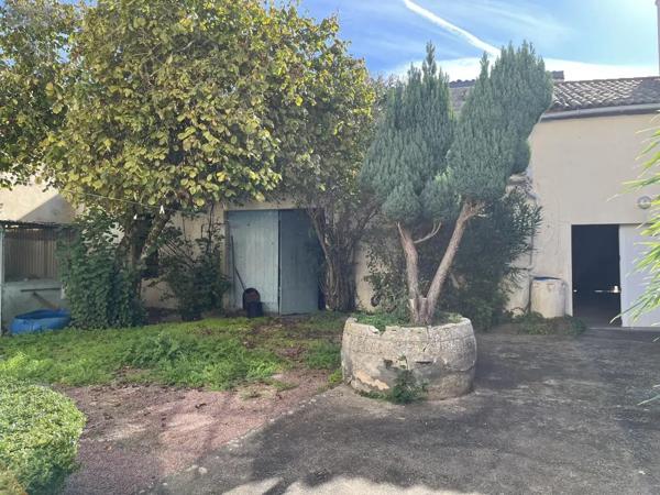 Achat - Maison Luçon 85400 6 pièces 188 m 2 395 m 2