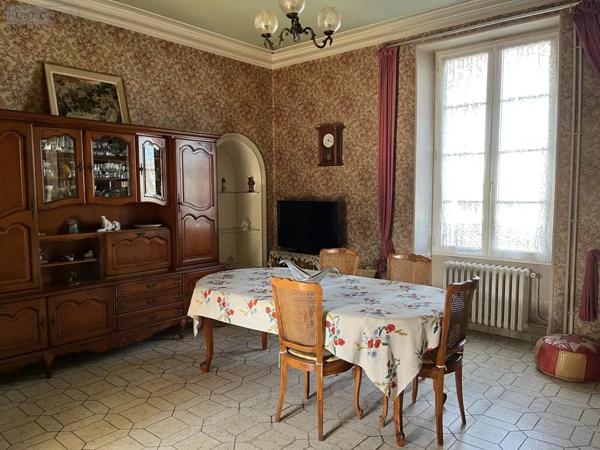 Achat - Maison Luçon 85400 6 pièces 188 m 2 395 m 2