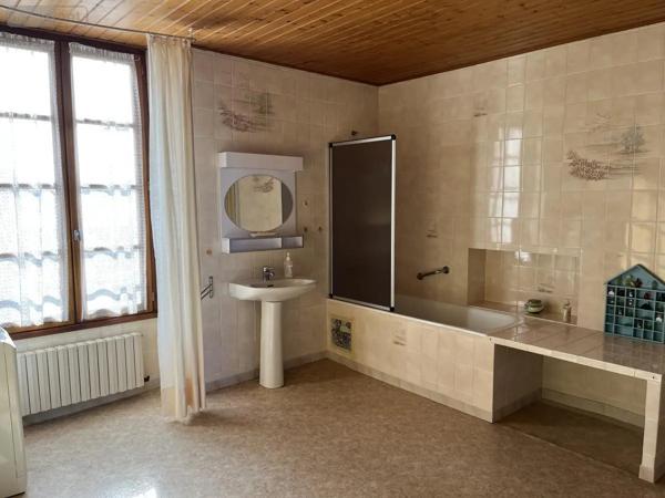 Achat - Maison Luçon 85400 6 pièces 188 m 2 395 m 2