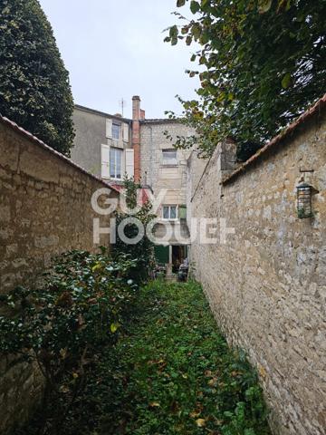 Maison de ville Fontenay Le Comte à rénover