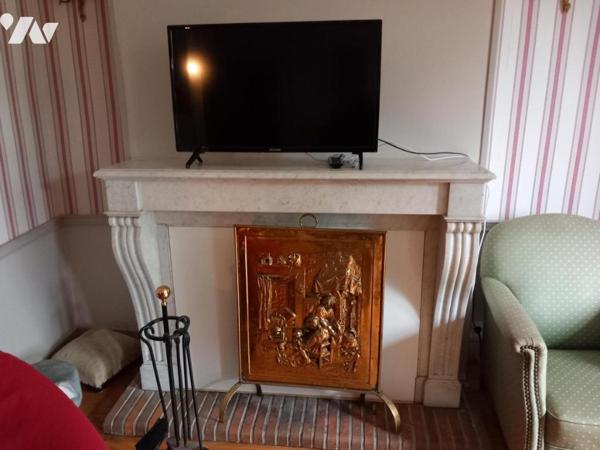 ANCIEN PRIEURE (235 m² habitables)  sur 3425 m² de terrain - piscine chauffée avec dôme