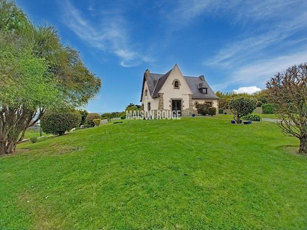Maison vue mer Saint-Quay-Portrieux 175 m², 4 chambres terrain arboré 2540 m² proche mer