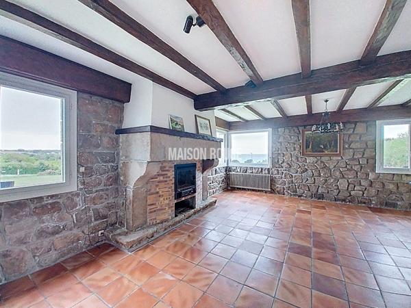 Maison vue mer Saint-Quay-Portrieux 175 m², 4 chambres terrain arboré 2540 m² proche mer