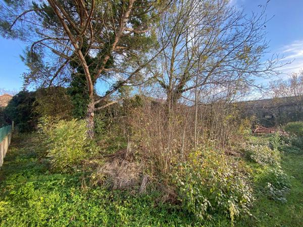 Maison  avec dépendances