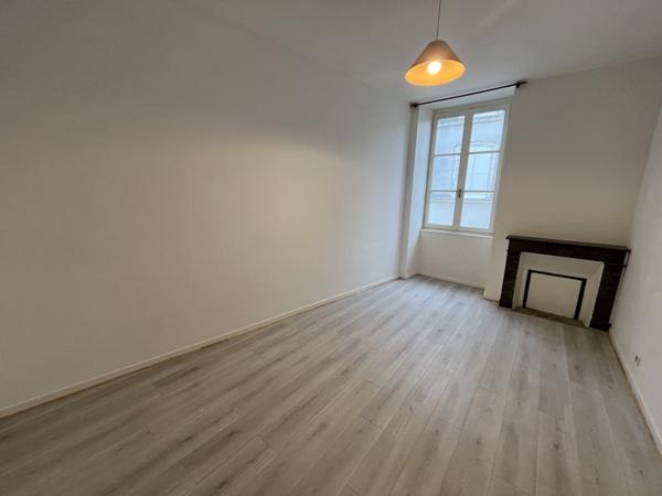 Appartement à louer |  Ruffec |  3 pièces | 71 m²