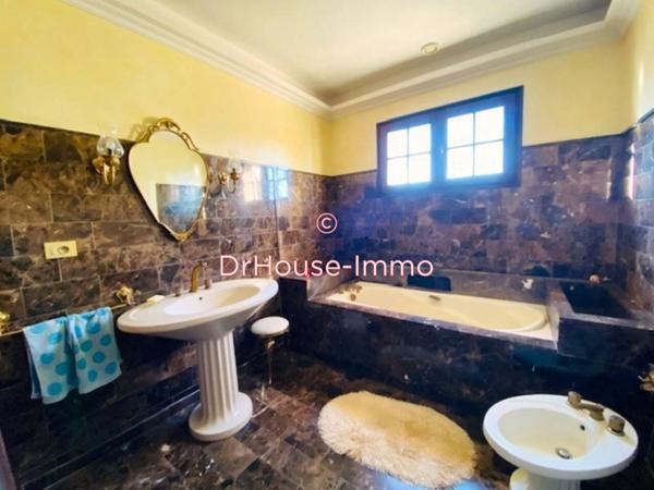 Maison à vendre 6 pièces de 350 m²