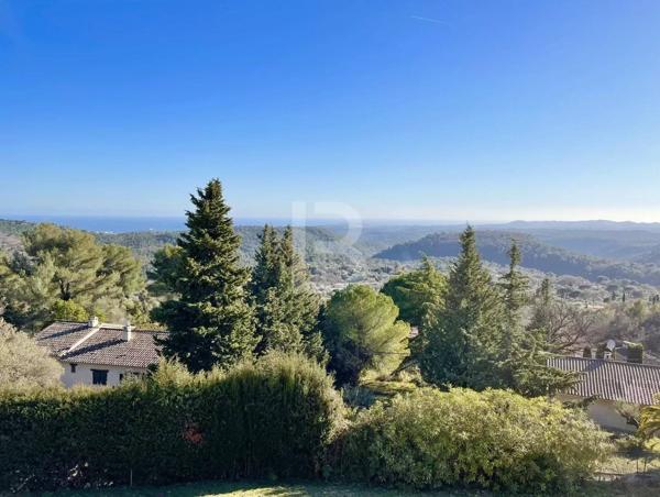 Villa de Luxe à Tourrettes-sur-Loup avec Vue Panoramique sur la Mer et Proximité de Vence